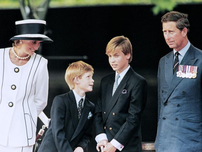 Princes Harry and William appeared to be close as children, but now reportedly don’t talk.