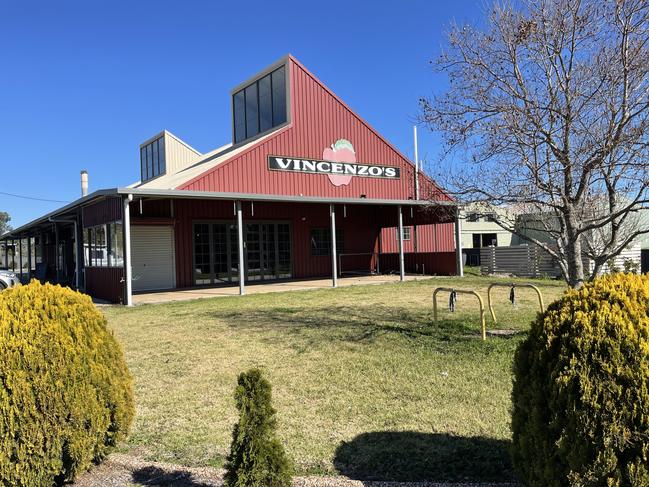 Vincenzo's and the Big Apple Picture: Madison Mifsud-Ure / Stanthorpe Border Post