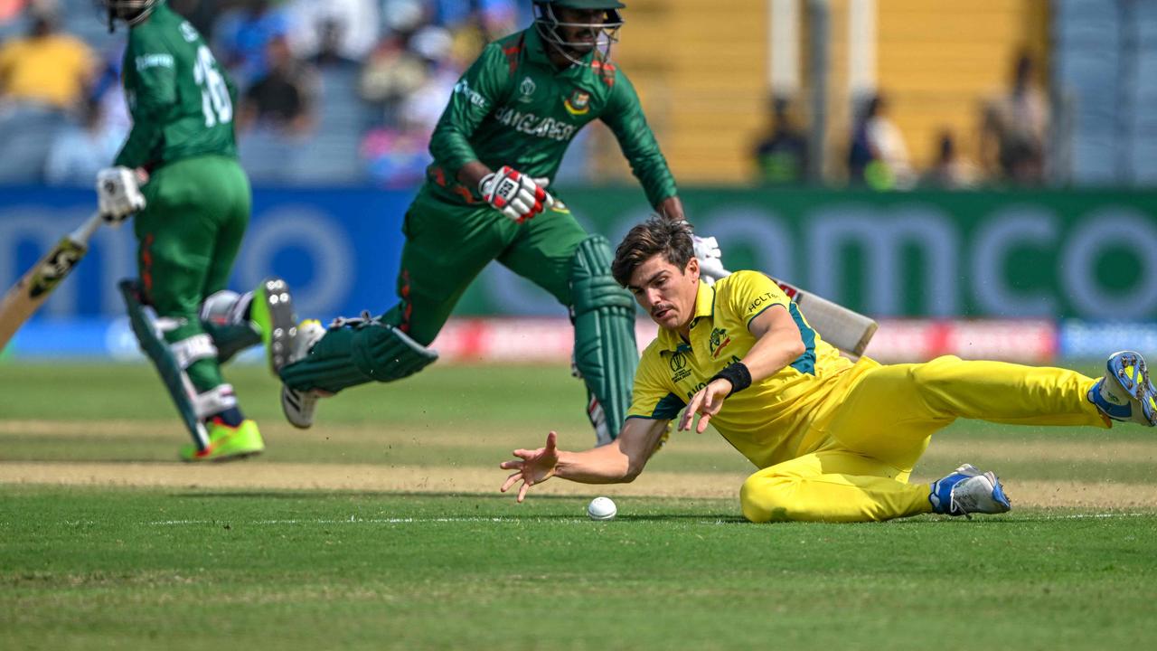 Sean Abbott played his lone World Cup game against Bangladesh (Photo by Punit PARANJPE / AFP)