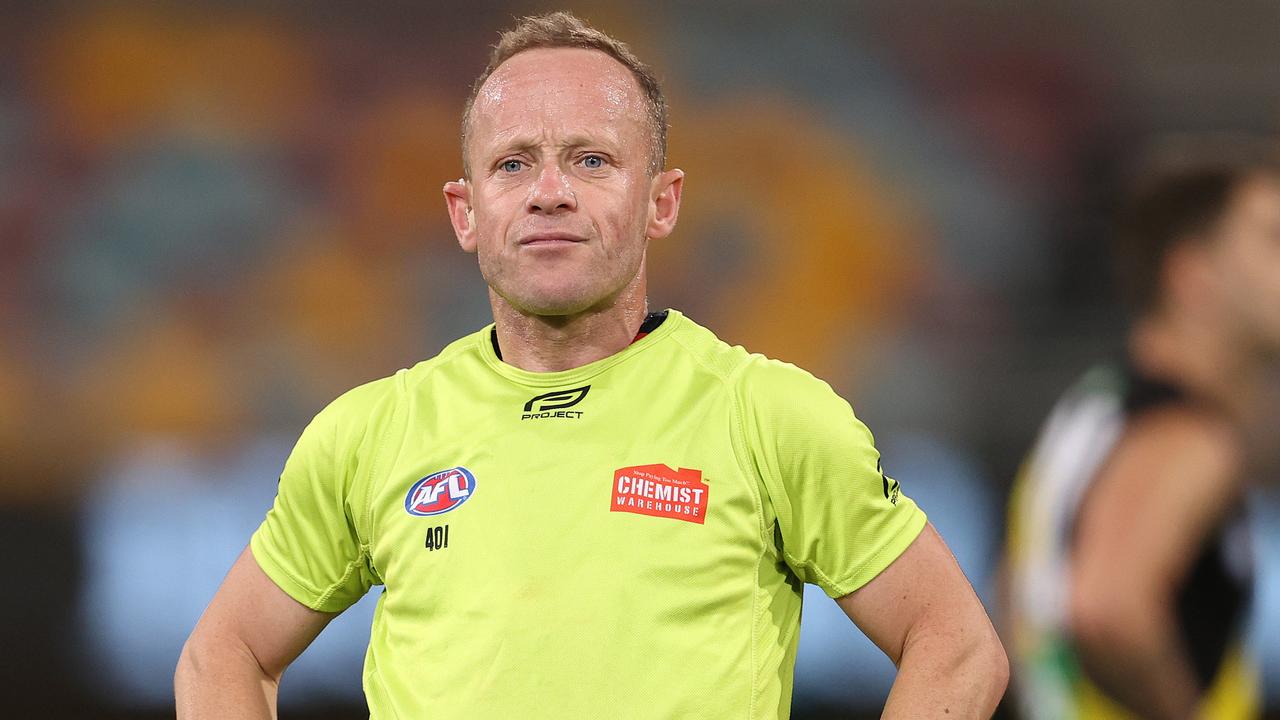 Umpire Ray Chamberlain won’t officiate in either preliminary final. Picture: Michael Klein