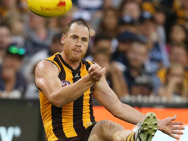 Jarryd Roughead misses a goal kicks a behind at the end of the game which put the Hawks back in front. Picture: Michael Klein