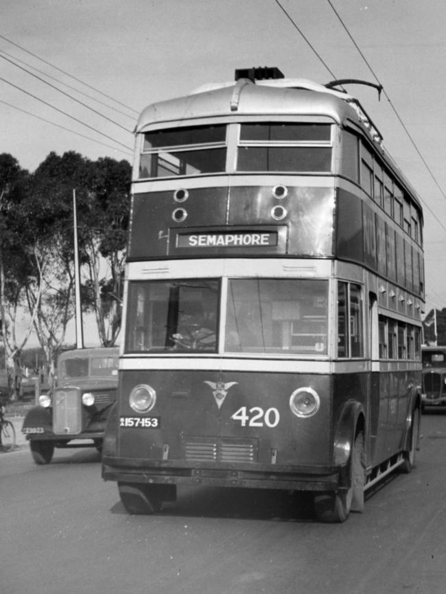 The number 420 trolley bus in Semaphore, undated.