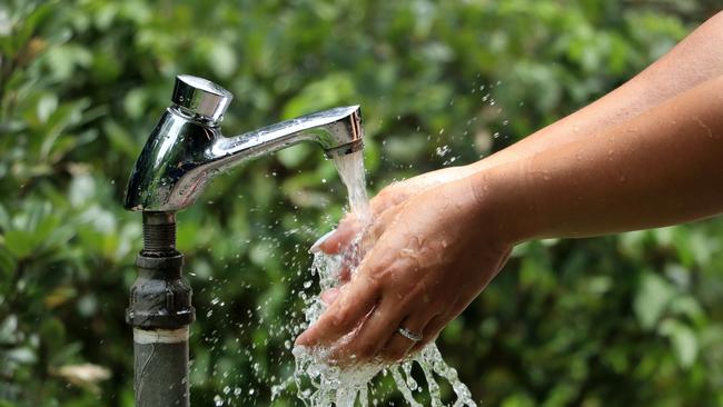 The water extracted from the aquifer will be similar the the mount of water used by the population of Alstonville Wollongbar, Rous’ Keith Williams said.