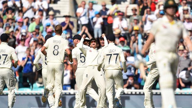 Captain Joe Root and the England team celebrate the wicket of Steve Smith in the 2019 Ashes Series. Picture: Glyn KIRK/AFP