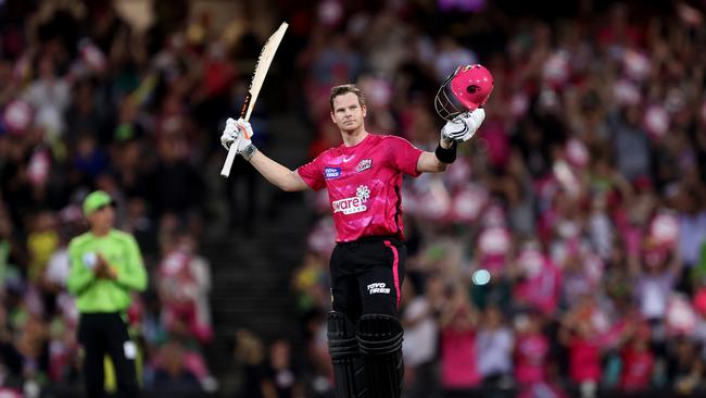 Steve Smith will be looking to repeat his BBL heroics from last summer after he was cleared to return to the Sixers for their first game against the Renegades. Picture: Brendon Thorne/Getty Images