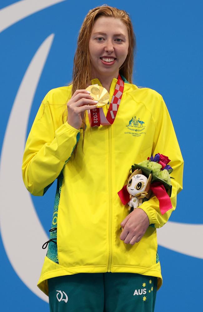 Lakeisha Patterson of Team Australia celebrates winning the gold medal in the Women's 400m Freestyle – S9 final. Picture: Getty Images