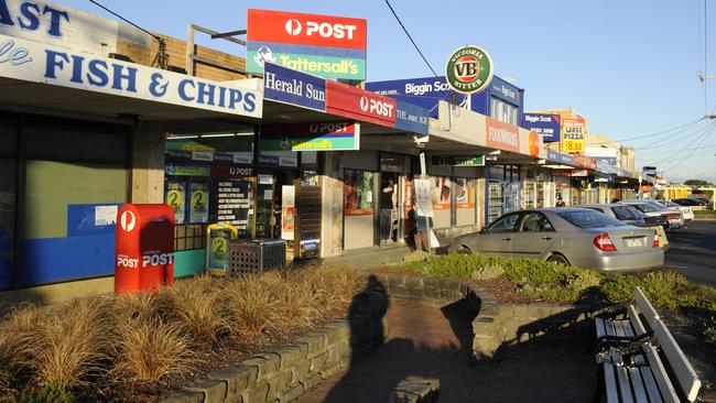 Station St shopping strip in Aspendale.