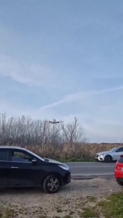 Warplanes scramble to escort US flight after 'bomb threat'