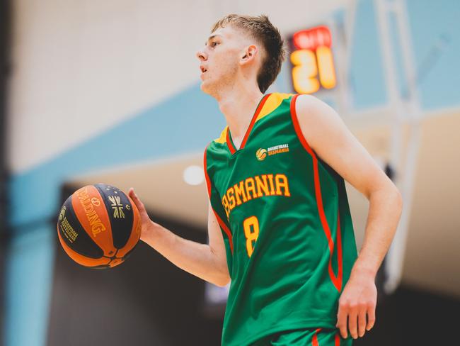 Nash Walker in action for Tasmania at the 2025 Basketball Australia Under-20 National Championships. Picture: Taylor Earnshaw