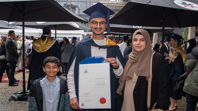 05-10-2023 Deakin University Accounting and Finance Graduation. Osama Al fahdawi , Yousif Al Fahdawi, Huda Al Fahdawi