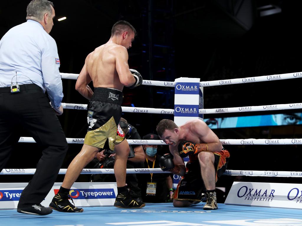 Jeff Horn takes a knee. Picture: Alix Sweeney