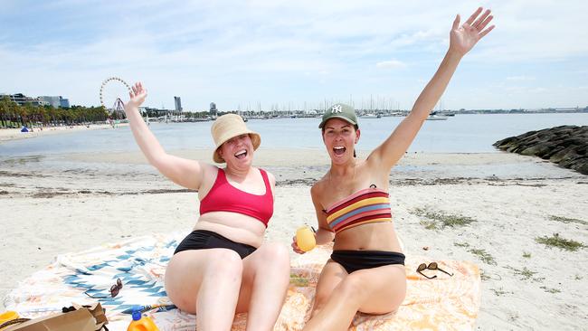 Natalie Warren celebrated her birthday with friend Adrienne Christodoulu at the Geelong waterfront. A heatwave warning has been issued for the region with temperatures set to heat up over the coming days. Picture: Alan Barber