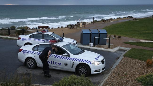 Man swimming at Maslin Beach dies in suspected drowning | news.com.au ...