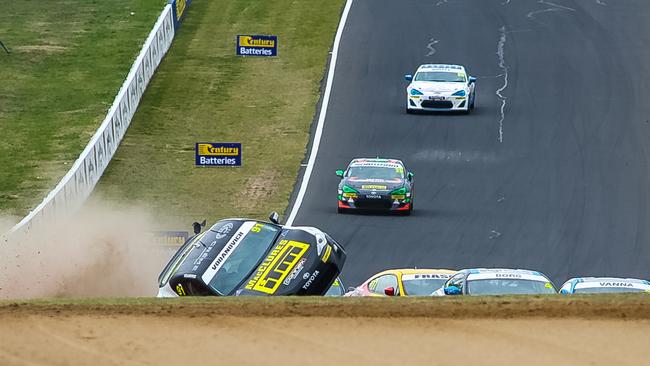 Things started to go wrong when Peter Vodanovich lost approaching the bend. Picture: Getty