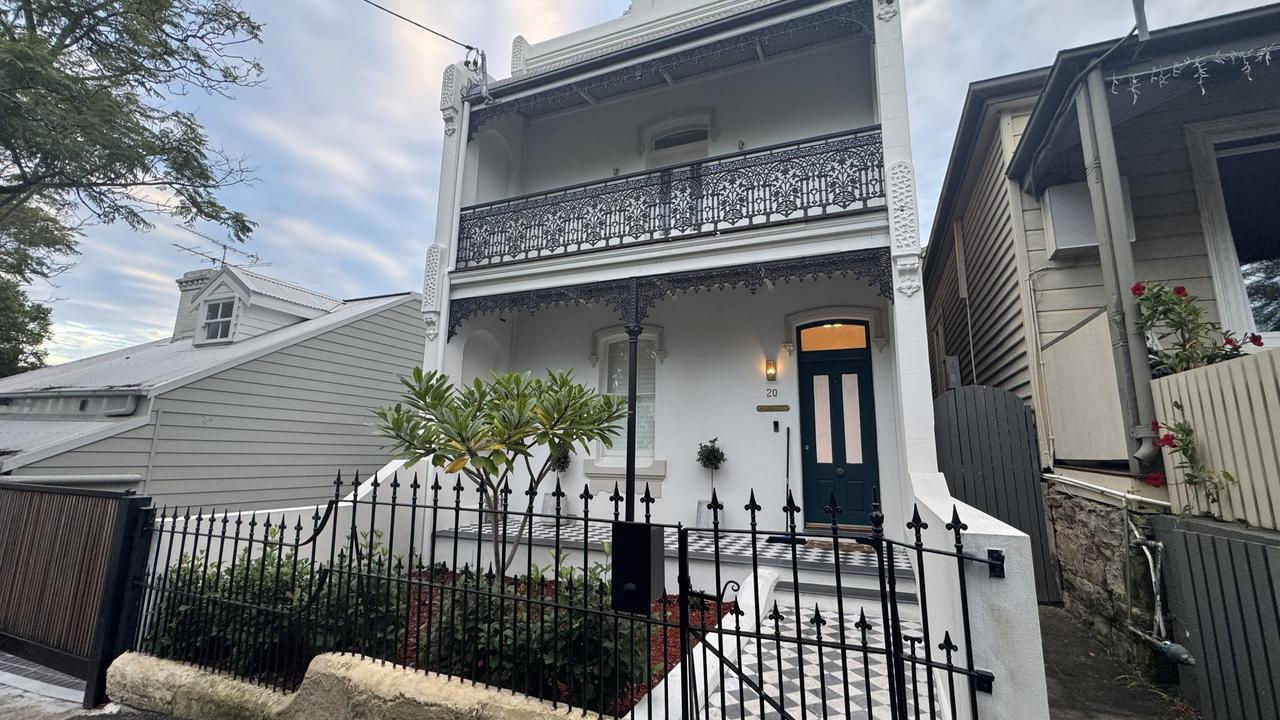 Police raid multimillion-dollar Sydney mansion in cocaine sting