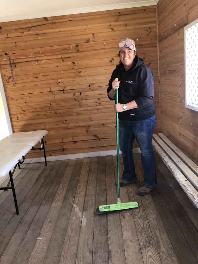 Omeo-Benambra A grade netball coach Amanda Pendergast helps out at the working bee held at the Benambra ground. Picture: Supplied