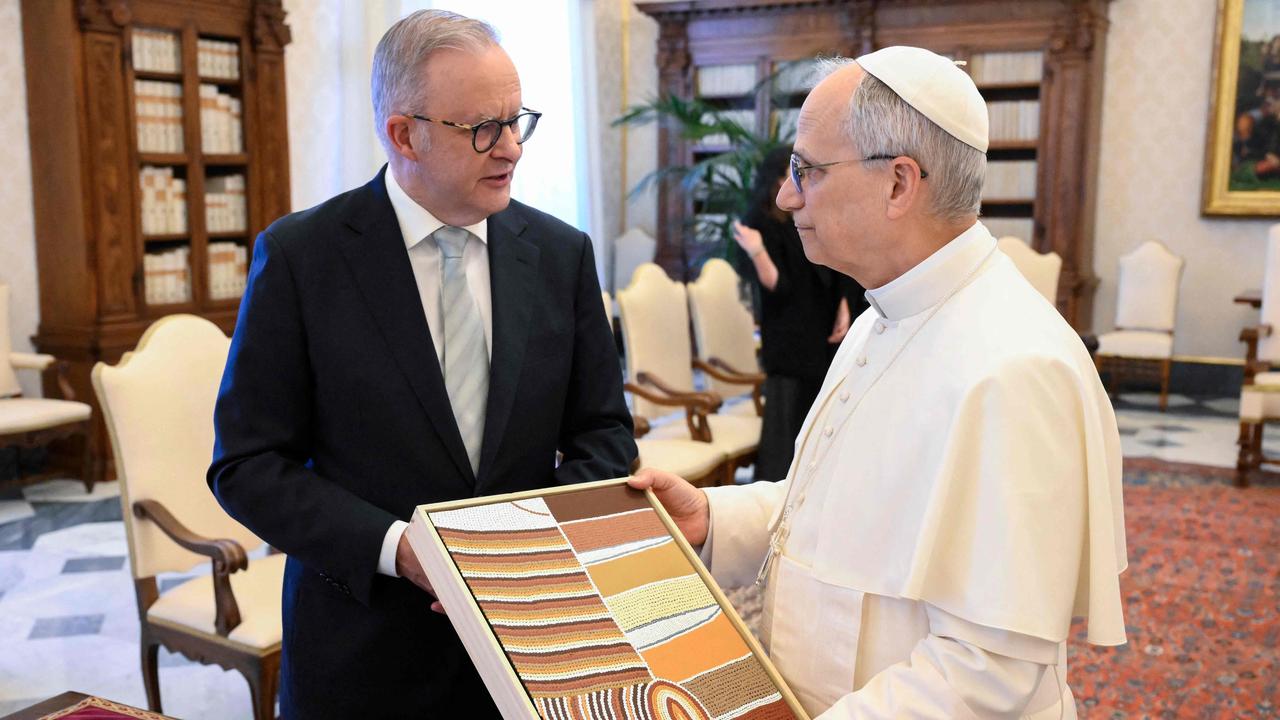 Albo’s cheeky $42 Aussie gift amid Pope meeting