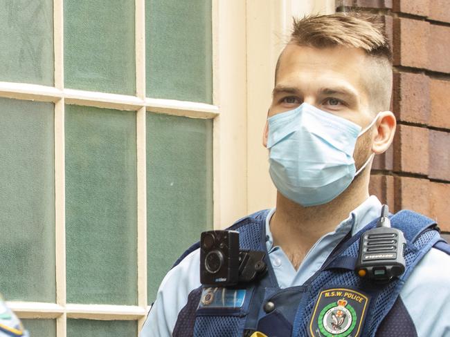 Peninsula police to crack down on COVID mask order