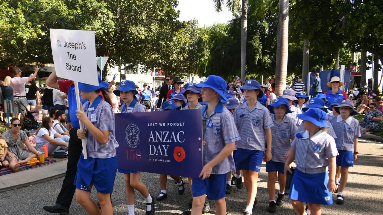 Townsville’s Anzac Day parade 2023 | Herald Sun