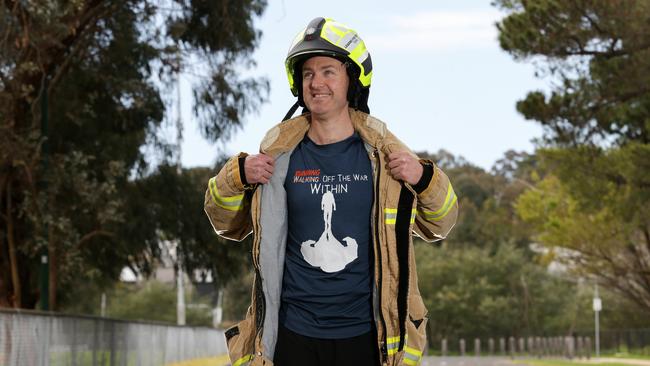 Montmorency firefighter Shayne Egan is running a marathon in every state. Picture: George Salpigtidis