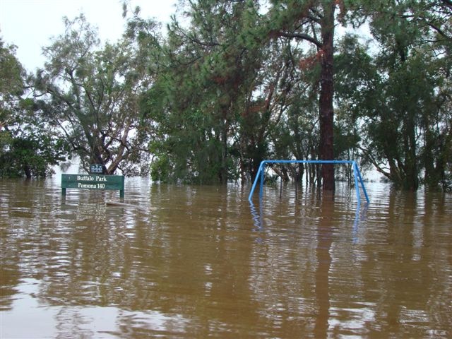 Flooding at Boreen Point | Townsville Bulletin