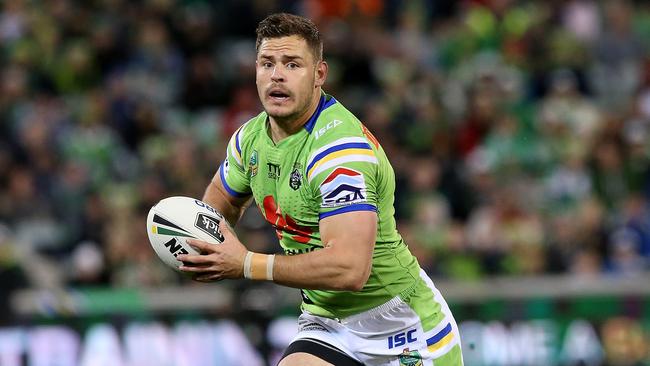 Canberra will rely heavily on Aidan Sezer this year.