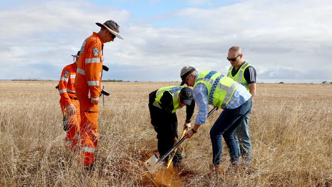 Police searching along Shepherds Corner Road for the remains of Michael Jeffrey Purse, who is believed to have been buried in a shallow grave in the area. Picture: NCA NewsWire / Kelly Barnes