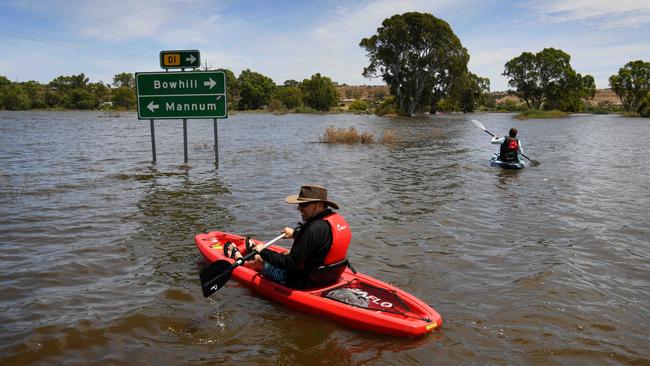 Mypolonga residents survey the damage at the lower Murray. Picture: Dean Sewell/Oculi