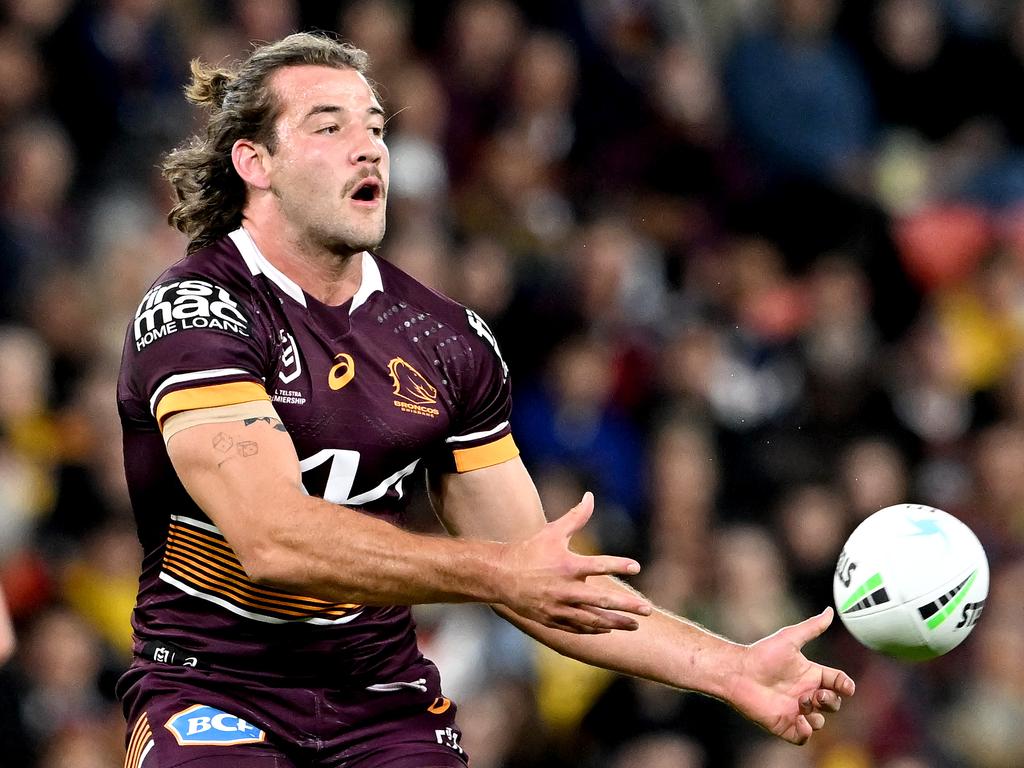 North Queensland Cowboys vs Brisbane Broncos Tips - Broncos to pile on  points in Townsville