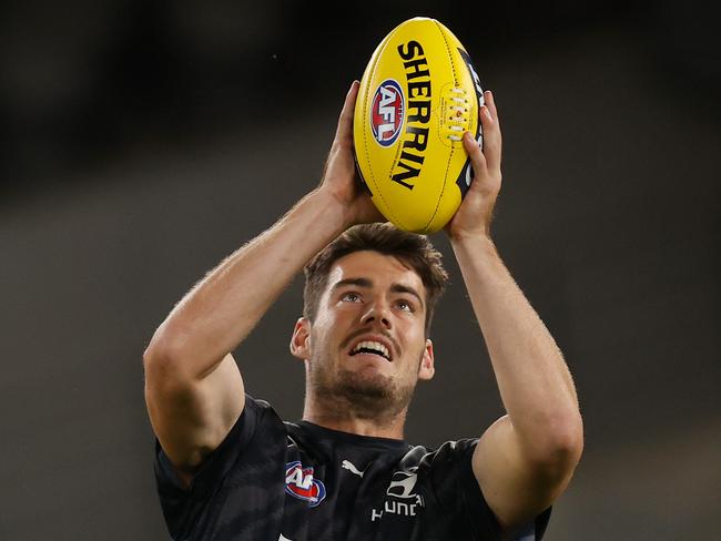 MELBOURNE, AUSTRALIA - MARCH 03: George Hewett of the Blues warms up during the 2022 AFL Community Series match between the Carlton Blues and the Melbourne Demons at Marvel Stadium on March 3, 2022 In Melbourne, Australia. (Photo by Michael Willson/AFL Photos via Getty Images)