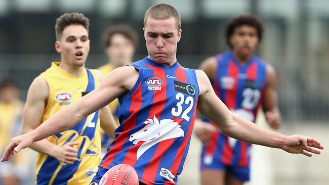 Jack Ross gets a kick away during Oakleigh Chargers’ elimination final against Western Jets. Picture: Robert Prezioso/AFL Media