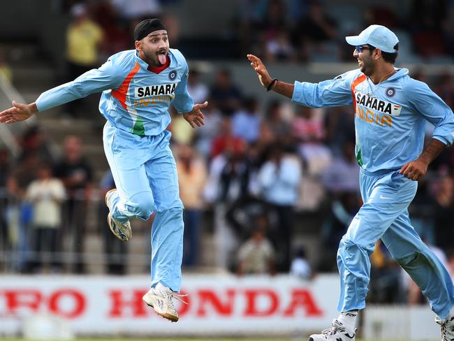 India's Harbhajan Singh (L) and Yuvraj Singh (R). Picture: Phil Hillyard.