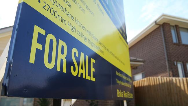 sydney-house-prices-fall-for-first-time-in-17-months-news-au