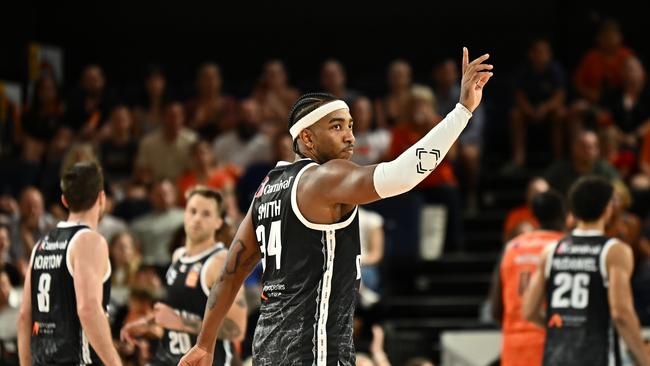 Import Chris Smith saved the day for the Bullets, finishing with 17 points to take his side to victory over the Taipans. Picture: Getty Images