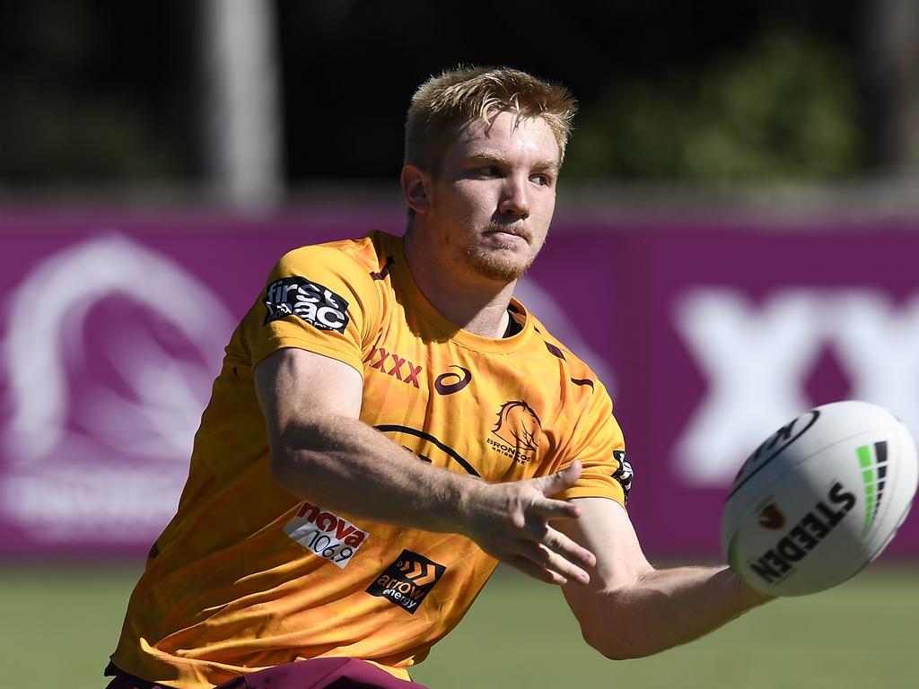 BRISBANE, AUSTRALIA - APRIL 19: Tom Dearden in action during a Brisbane Broncos NRL training session at Clive Berghofer Field on April 19, 2021 in Brisbane, Australia. (Photo by Albert Perez/Getty Images)