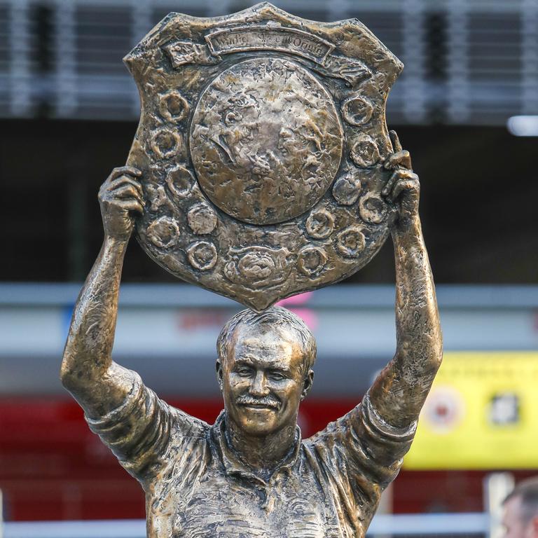 The Wally Lewis statue outside Suncorp Stadium. Picture: AAP Image/Glenn Hunt