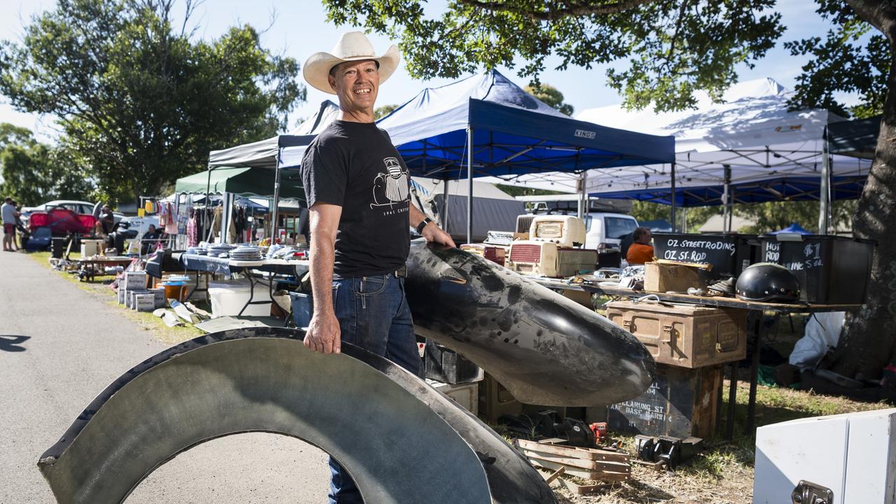 Darling Downs Veteran and Vintage Motor Club swap meet draws 8000 to