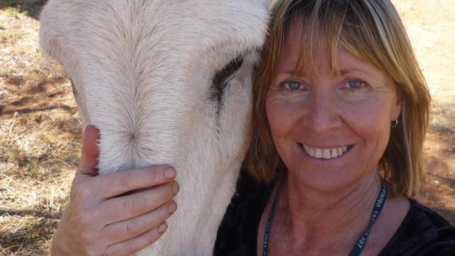Supplied image obtained Friday, March 25, 2016 of missing South Australian health worker Gayle Woodford. SA Police have declared Woodford's disappearance a major crime. (AAP Image/Facebook) NO ARCHIVING, EDITORIAL USE ONLY