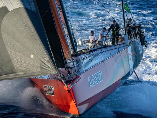 This handout photograph taken on December 26, 2022 and released by Rolex shows yacht Andoo Comanche heading towards Hobart during the 2022 Sydney to Hobart yacht race. (Photo by Andrea Francolini / ROLEX / AFP) / --- RESTRICTED TO EDITORIAL USE - MANDATORY CREDIT 