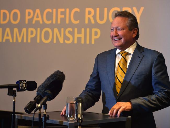 Australian mining magnate Andrew Forrest announces the launch of a new Asia Pacific rugby league in the wake of Western Force's controversial axing from Super Rugby in Sydney on October 27, 2017.   Forrest said his mooted six-team Indo Pacific Rugby Championship could be up and running by late next year following talks with the Australian Rugby Union. / AFP PHOTO / PETER PARKS / IMAGE STRICTLY RESTRICTED TO EDITORIAL USE – STRICTLY NO COMMERCIAL USE