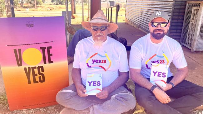 Yes campaigners in Amata in the APY Lands, Lee Brady and Tjangu Thomas. Credit: Supplied.