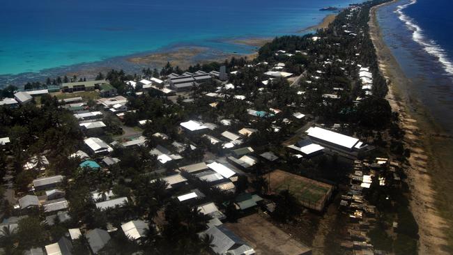 Aerial view of houses on the South Pacific island of Tuvalu – 6000 people live in the capital of Funafuti