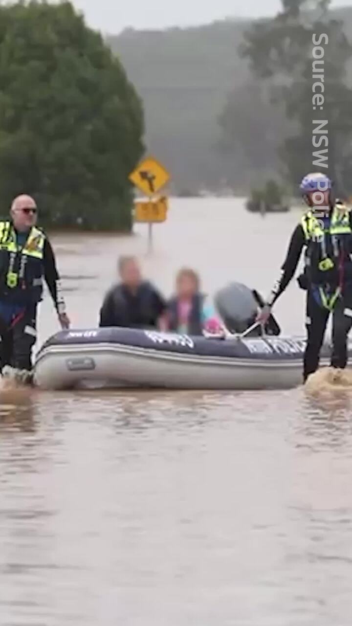 Water police rescue stranded Taree residents