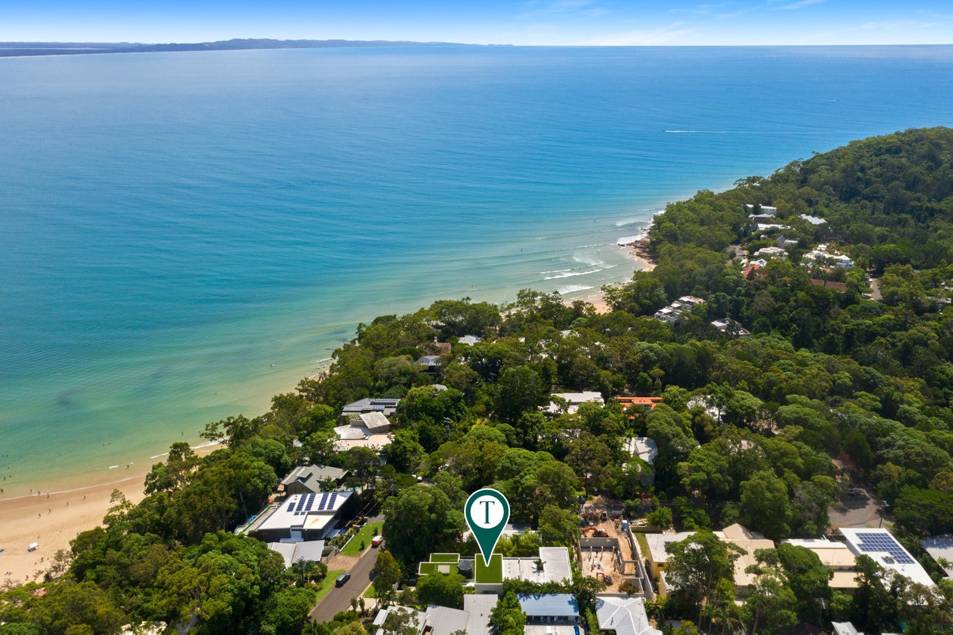 LITTLE COVE DREAMING: A jaw-dropping property in a sought-after, exclusive Noosa suburb has become available for a cool $7 million.