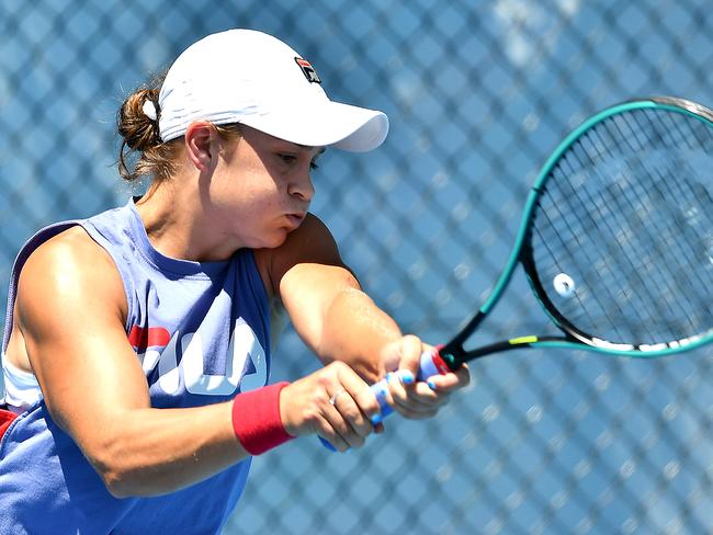 ADELAIDE, AUSTRALIA - JANUARY 13: Ash Barty of Australia practices  during day two of the 2020 Adelaide International at Memorial Drive on January 13, 2020 in Adelaide, Australia. (Photo by Mark Brake/Getty Images)