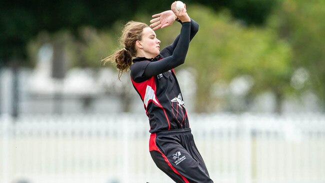 Makinley Blows bowling for Essendon Maribyrnong Park.