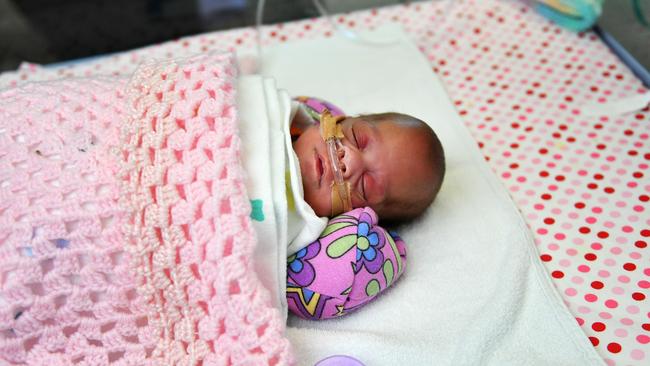 Townsville University Hospital samllest surving baby in more than a decade. Maharu Ross is now 97 days old after being born at 26wk and 5 days. Picture: Alix Sweeney