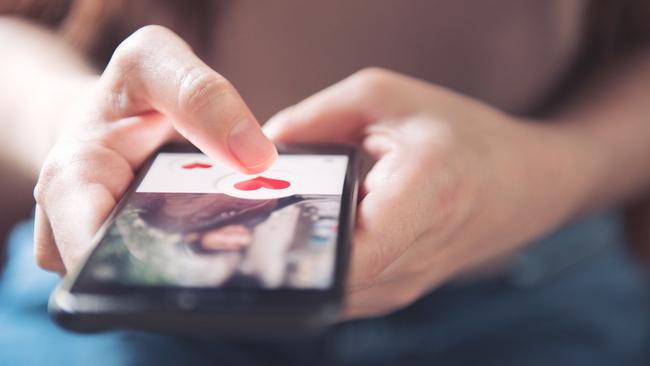 Recent research has found that people are now turning away from dating sites because of all the problems they face when it comes to people lying about themselves,” she said.