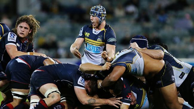 CANBERRA, AUSTRALIA - APRIL 18: David Pocock of the Brumbies appeals to the referee during the round 10 Super Rugby match between the Brumbies and the Rebels at GIO Stadium on April 18, 2015 in Canberra, Australia. (Photo by Stefan Postles/Getty Images)