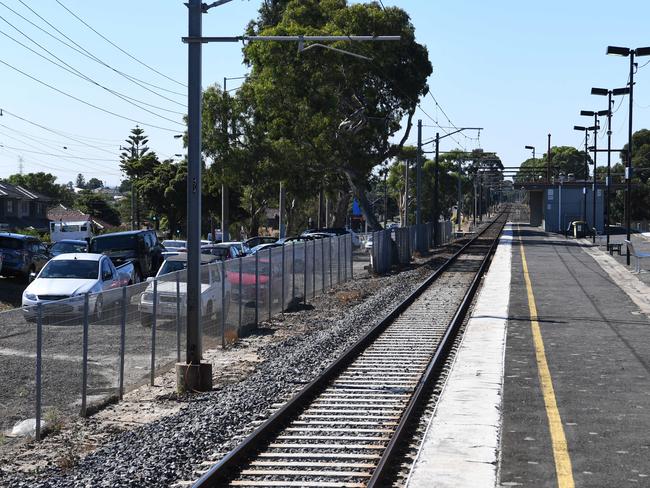 The exterior of the Ruthven train station is seen in Reservoir, Melbourne, Tuesday, March 6, 2018. (AAP Image/James Ross) NO ARCHIVING